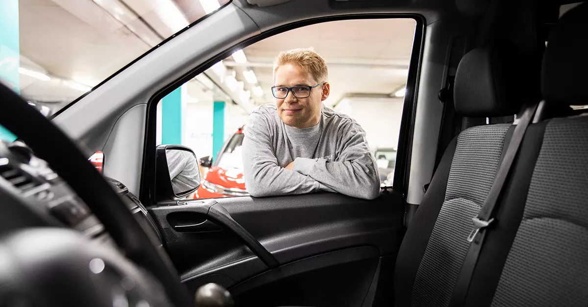 asiakastarina_Auto-huiput_Aleksi_Makela_01_1200x628