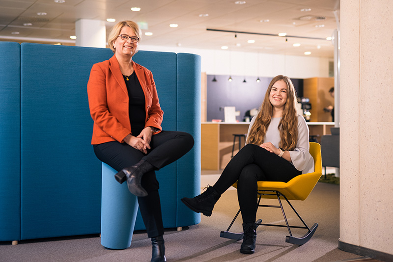Marketta Ekholm ja Nora Almari